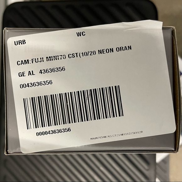 Fujifilm Instax Mini 70 Instant Camera - Neon Orange New In Box - Picture 2 of 10